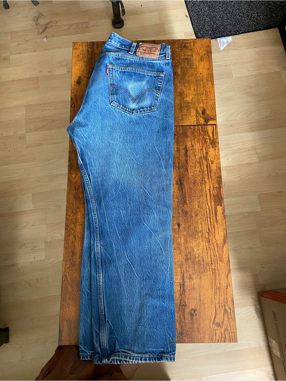 Levi's Men's Straight Legged Jeans in Blue Denim